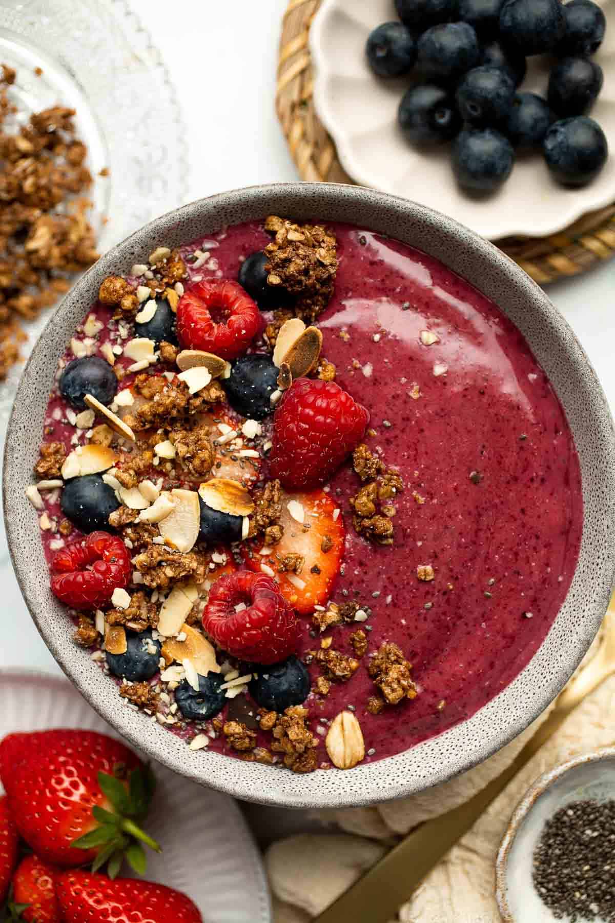 Quick and Nutritious Smoothie Bowls: Easy Recipes for Busy Mornings